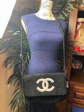 Chanel VIP Precision Shoulder Bag